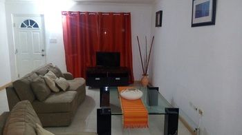 Signature Skys Guest Apartments 킹스톤 외부 사진