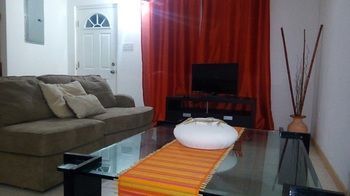 Signature Skys Guest Apartments 킹스톤 외부 사진