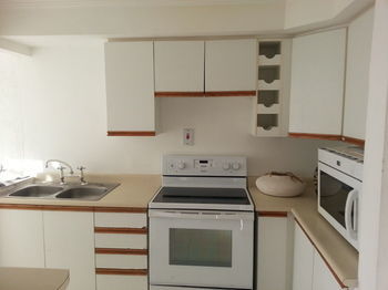 Signature Skys Guest Apartments 킹스톤 외부 사진