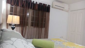 Signature Skys Guest Apartments 킹스톤 외부 사진